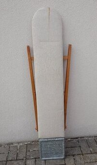 Retro doska na žehlenie