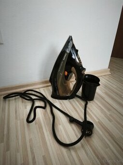 Žehlička Philips Azur