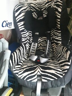 Predám autosedačku Isofix pre 9-18 kg, zn.Britax Römer