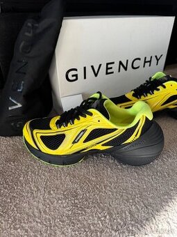 Givenchy - original