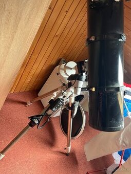 Hvezdársky ďalekohľad Celestron 203/1000