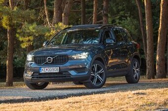 VOLVO XC40 B4 R-DESIGN AWD