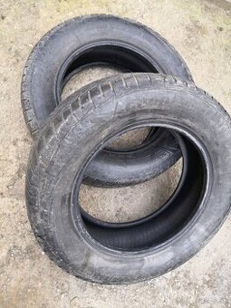 Predám zimné pneu 235/65 R17