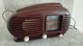 Staré bakelitové rádio TALISMAN