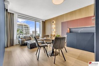 REB.SK, Predaj luxusný 2-izbový byt, 50 m2, Továrenská ulica