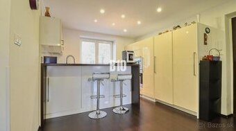 Exkluzívne iba u nás 3 izbový byt Martin - širšie centrum - 1