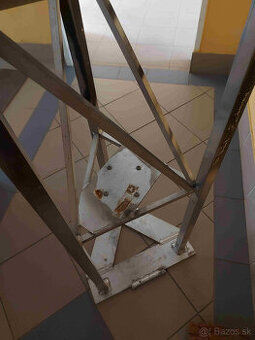 Príhradový stožiarek -a příslušenství