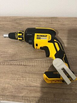DeWalt DCG405 18V XR uhlová brúska (TOP stav)