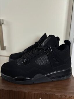 Nike Air Jordan 4 čierne