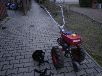 Malotraktor 2takt