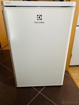 Predám chladničku Electrolux