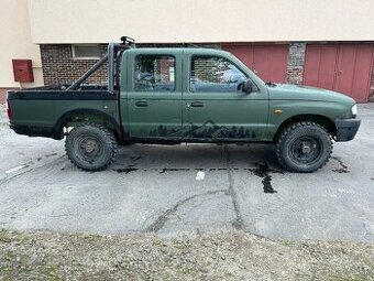 Mazda B2500