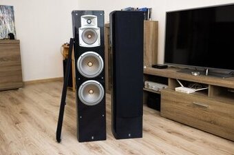 Yamaha NS777