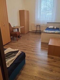🏡 Na prenájom: izba v Nitre – Zobor (Sv. Beňadika 436/35)