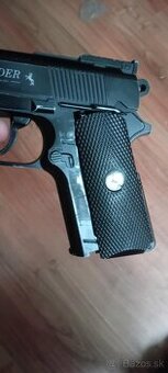 CO2 Pištoľ Colt Defender