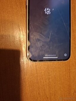 Predám plne funkčný iphone bateria 100 - 1