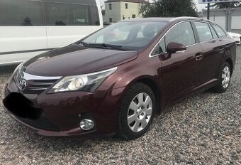 náhradné diely na: Toyota Avensis Combi 2.2 D-4D, 2.0 D-4D