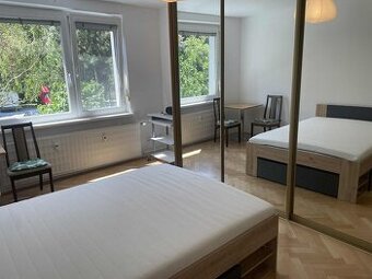 Prenajmeme kompletne zrekonštruovaný 3-izbový byt, Ružinov,