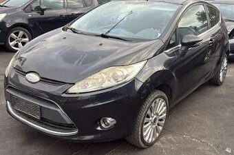 FORD FIESTA MK7 NARAZNIK SVETLO KAPOTA CELO
