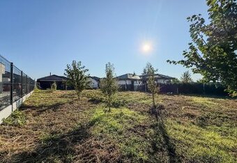 Krásny slnečný pozemok o výmere 597 m2, Potôčky, Dolná Krupá