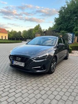 Hyundai i30 Fastback 1.5 T-GDi mHEV 2023 PLAY SR