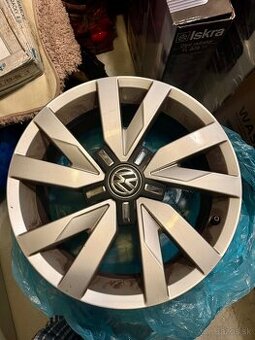 VW disky 5x112 R16 originál alu Passat B8 -Aragon