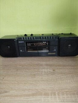 Rádio magnetofon SONY