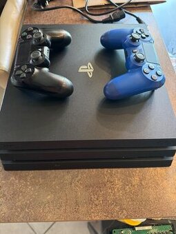 Ps4 PRO 1TB 2x DualShock