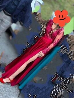 Dlhé spoločenské šaty