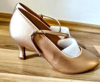 SUPER CENA:TANEČNÉ TOPÁNKY ŠTANDART č.37