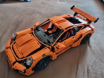 Predám stavebnicu PORSCHE 911 GT3