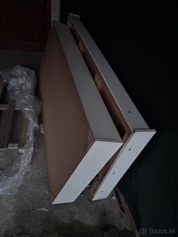 Predam postel/valenda