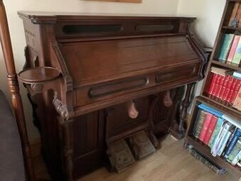 Predam piano organ historicky kus za 300eur