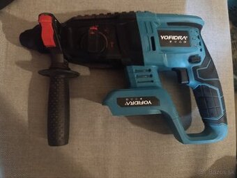 Kombinovaná vŕtačka AKU