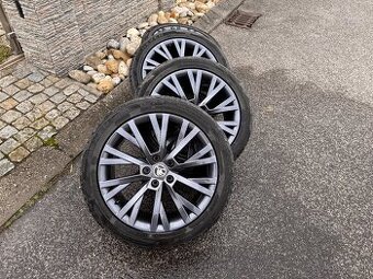 5x112 r18” original skoda disky ako nove 235/45r18”