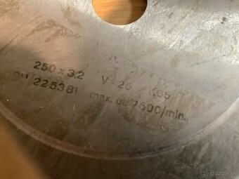 Pilový kotúč TK priemer 250/30/3;5 mmnový