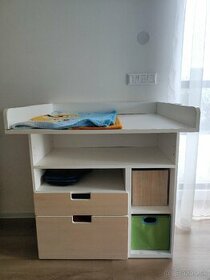 Prebalovaci pult / komoda / stolik IKEA