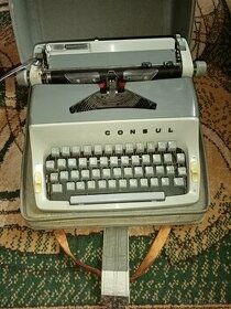Kufrikovy písací stroj zn. Consul typ221 - 1