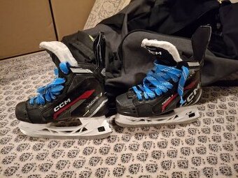 Detske hokejove korcule, CCM Tacks AS570, EU 36.5
