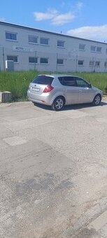 Je to Kia cet