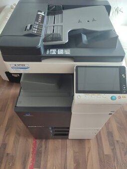 Predám tlačiareň Konica Minolta bizhub C258