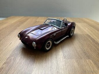 Shelby Cobra 427 1:18 Road tough