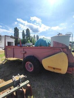 Rozmetadlo hnoja Agrostroj-Pelhrimov RUR 60