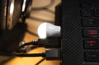 USB žiarovky 3400K