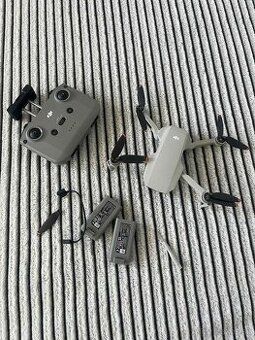 Dron DJI mini 2 bundle