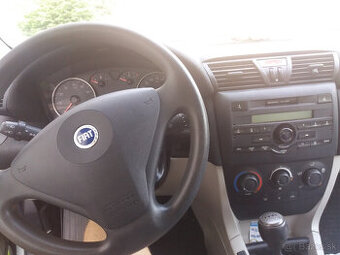 fiat stilo 1,4 16 v 70 kw benzín,6rýchlosti.