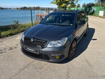 Octavia 2 Rs Individuál