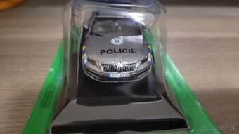 Skoda superb III POLICIA