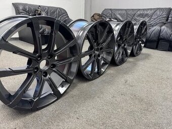 Elektrony,  mazda kia honda hyundai 5x114,3 r19, momo