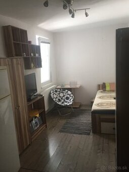 Garzonka Vlcie Hrdlo
